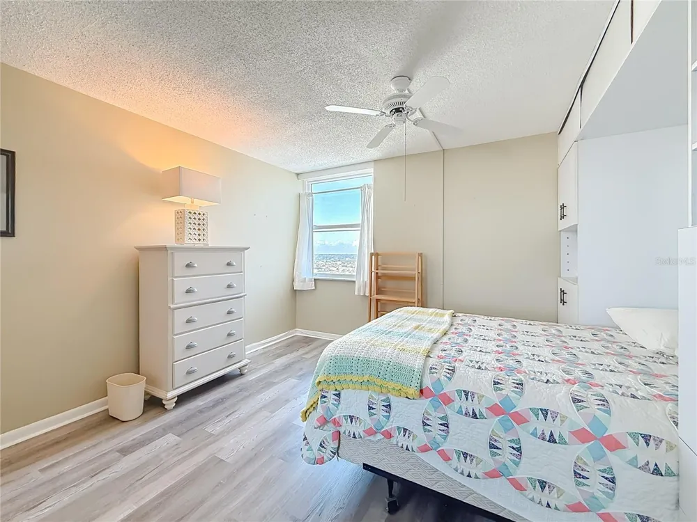 17408 GULF BLVD #1302 Redington Shores, FL 33708