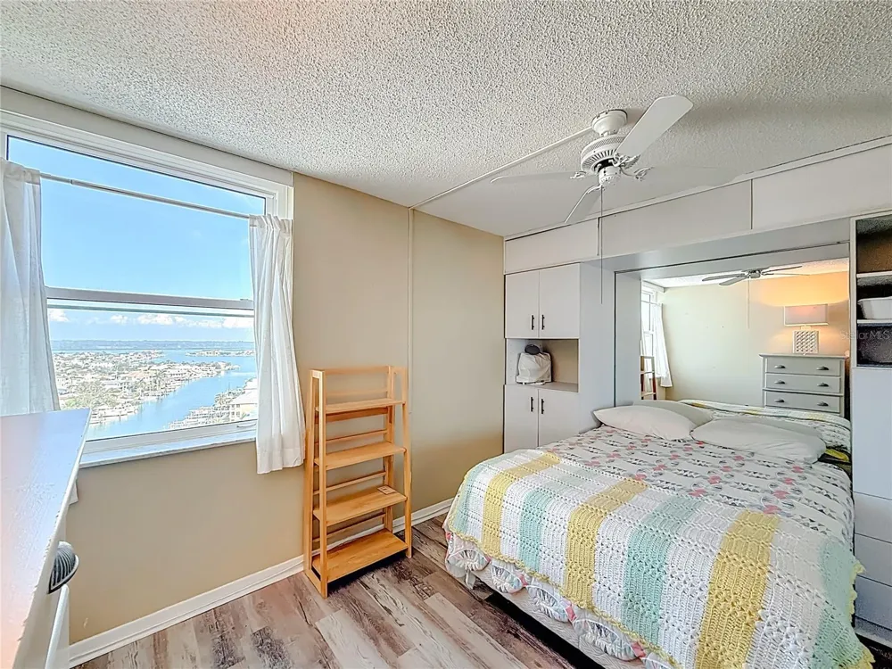 17408 GULF BLVD #1302 Redington Shores, FL 33708
