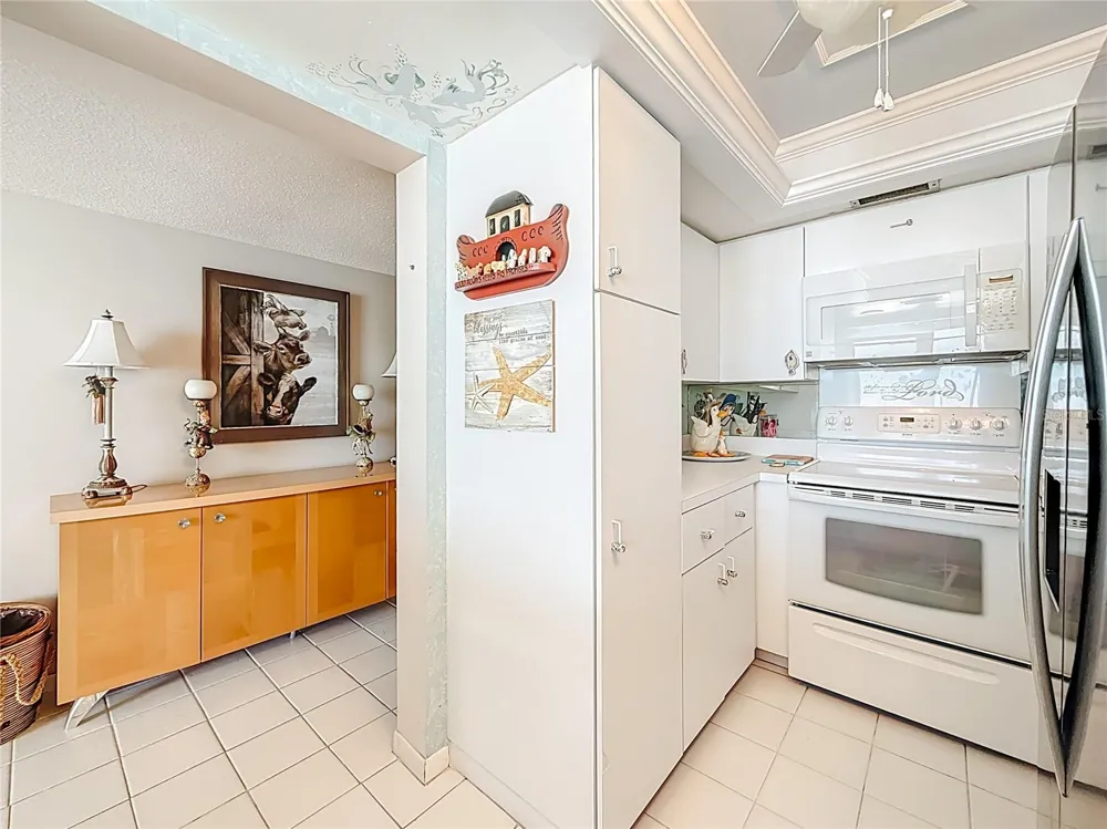 17408 GULF BLVD #1302 Redington Shores, FL 33708