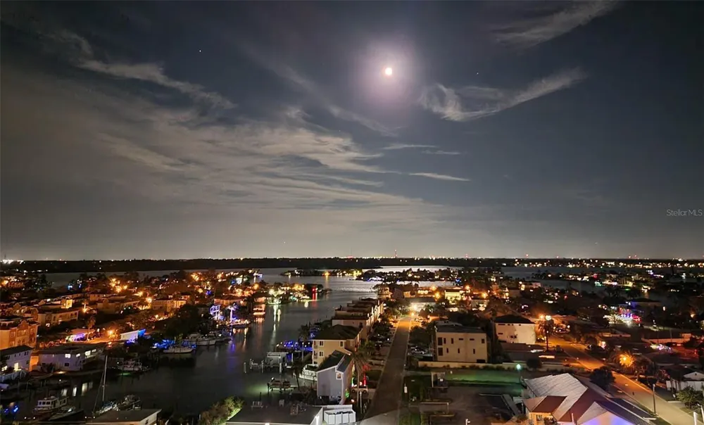 17408 GULF BLVD #1302 Redington Shores, FL 33708