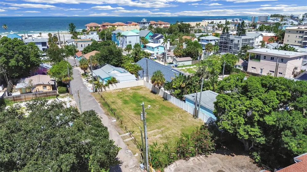 140 92ND AVENUE Treasure Island, FL 33706