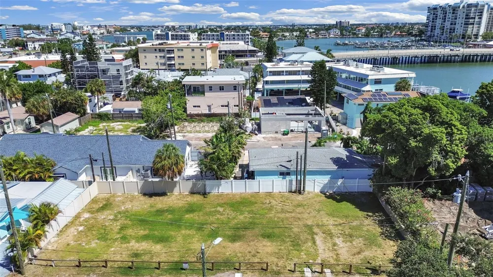 140 92ND AVENUE Treasure Island, FL 33706