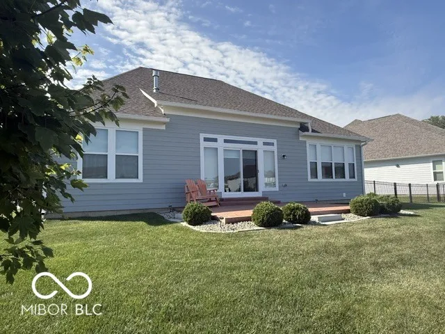 3843 Sugar Pines Lane Zionsville, IN 46077