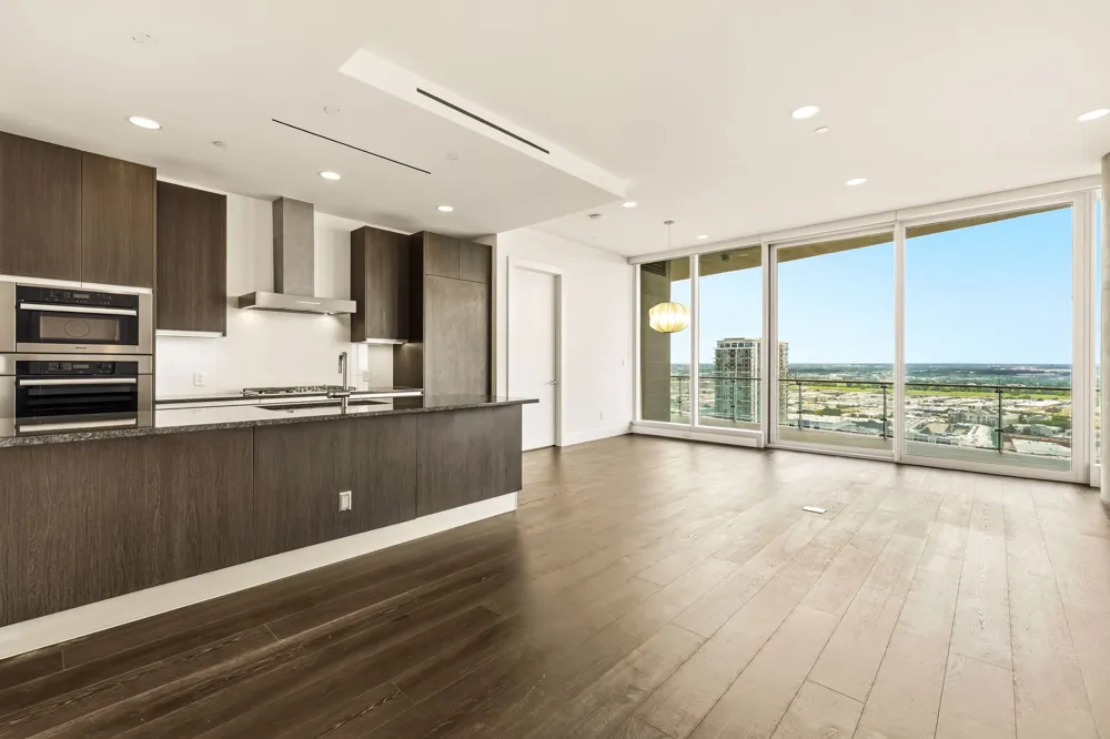 3130 Harwood Street #2102 Dallas, TX 75201