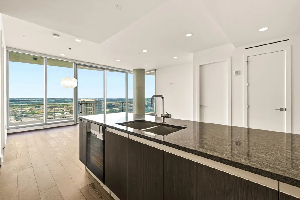 3130 Harwood Street #2102 Dallas, TX 75201