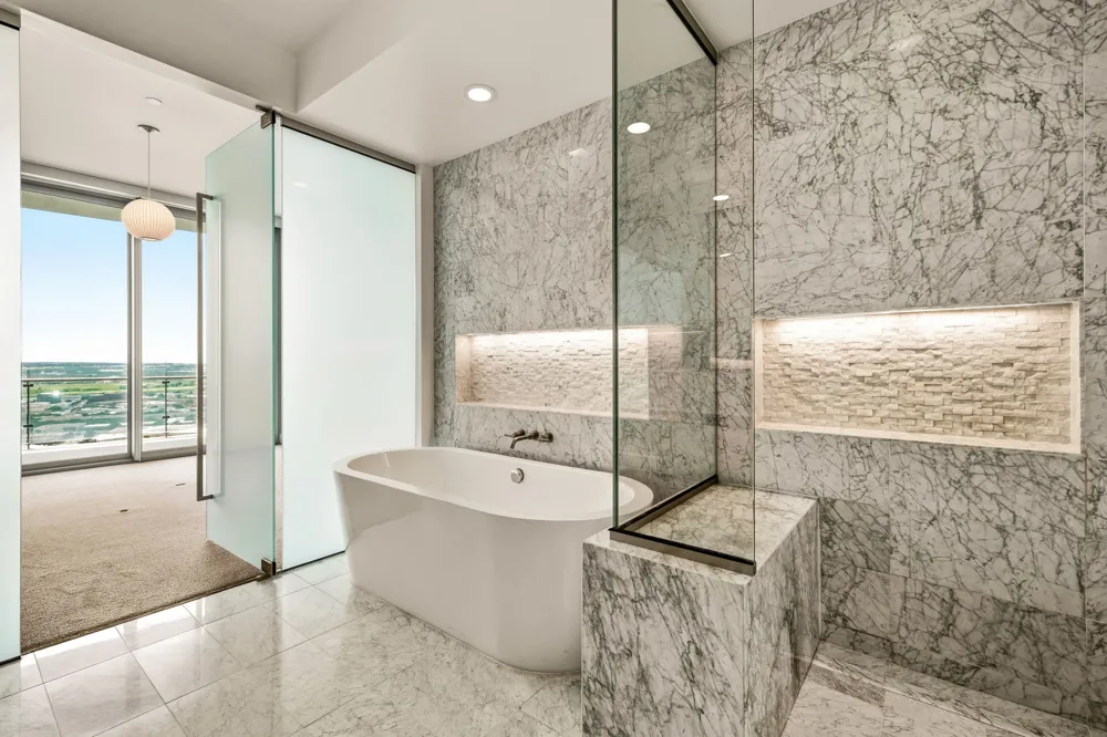 3130 Harwood Street #2102 Dallas, TX 75201