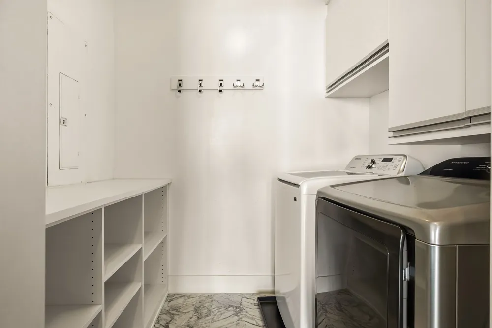 3130 Harwood Street #2102 Dallas, TX 75201