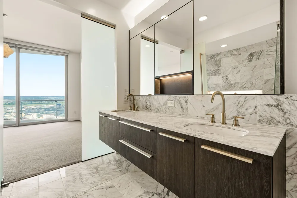 3130 Harwood Street #2102 Dallas, TX 75201