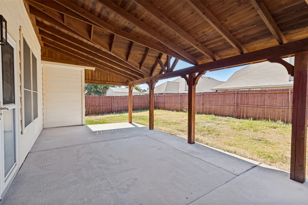 2003 Eagle Lake Drive Forney, TX 75126