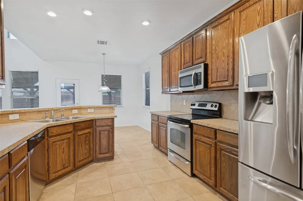 2003 Eagle Lake Drive Forney, TX 75126