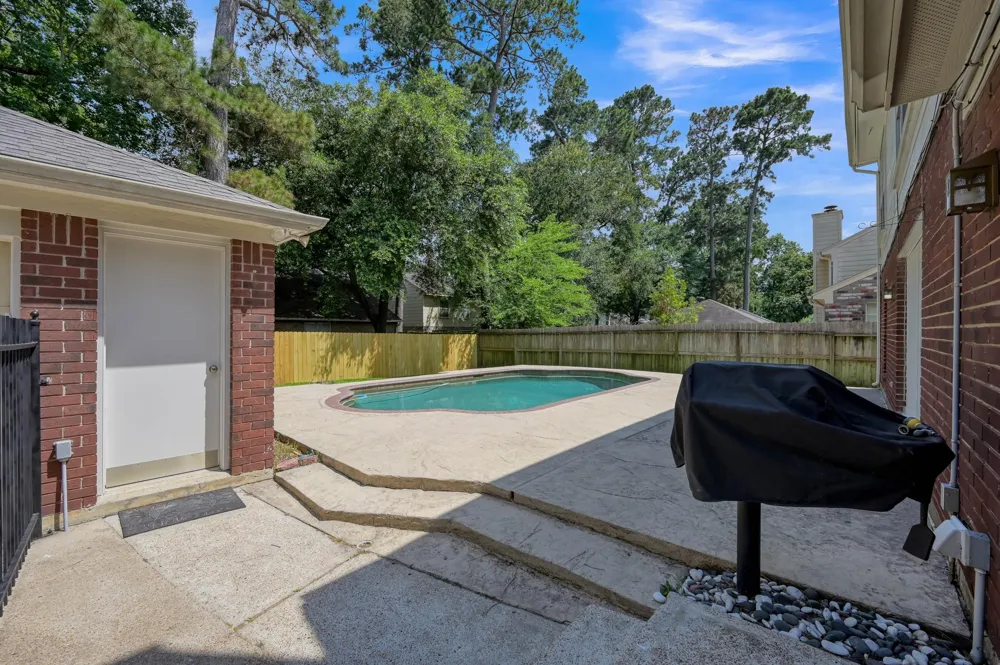 80 Eagle Rock Circle The Woodlands, TX 77381