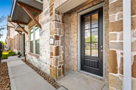 9521 Towne Lake Parkway