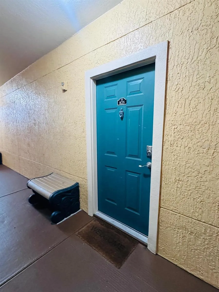 2723 VIA CAPRI #825 Clearwater, FL 33764