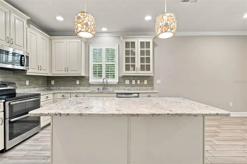 8021 WHITETAIL DEER WAY Tampa, FL 33635