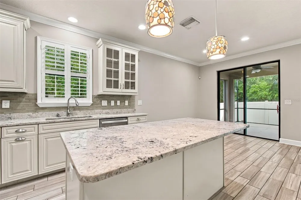 8021 WHITETAIL DEER WAY Tampa, FL 33635