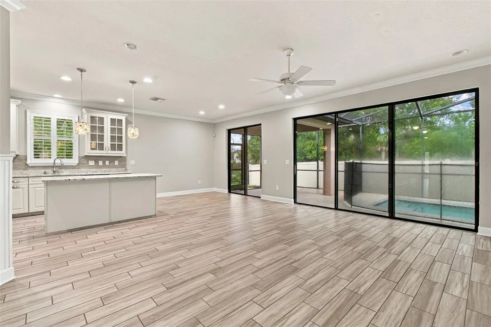 8021 WHITETAIL DEER WAY Tampa, FL 33635