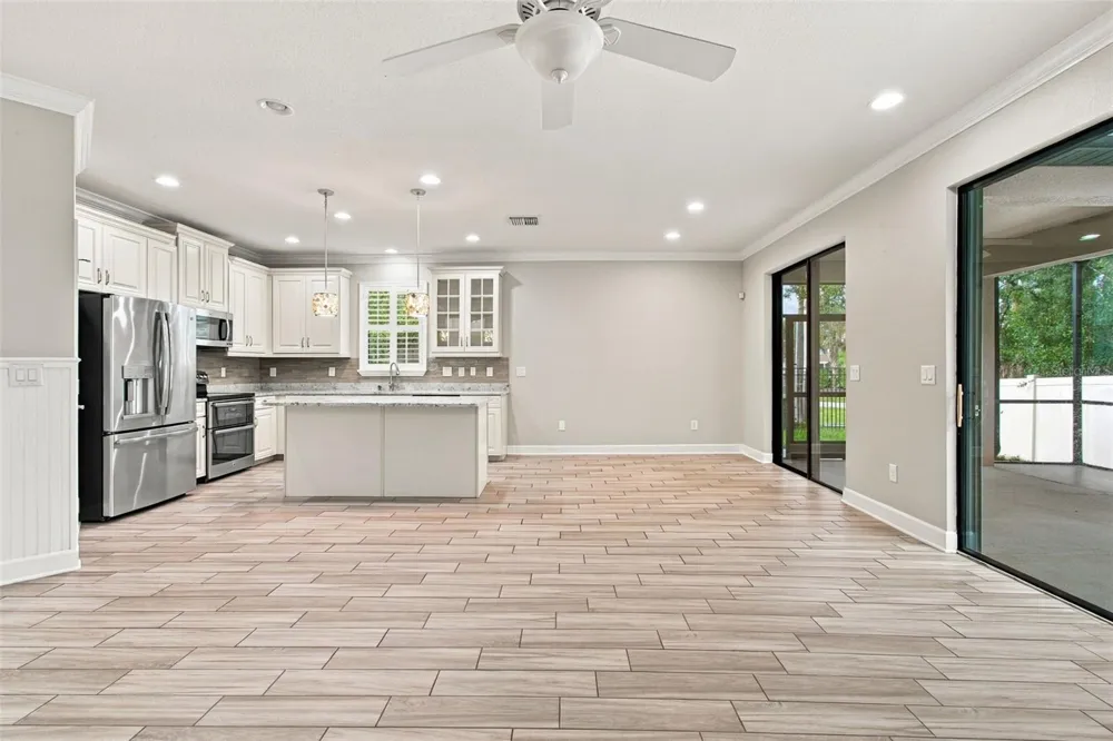 8021 WHITETAIL DEER WAY Tampa, FL 33635