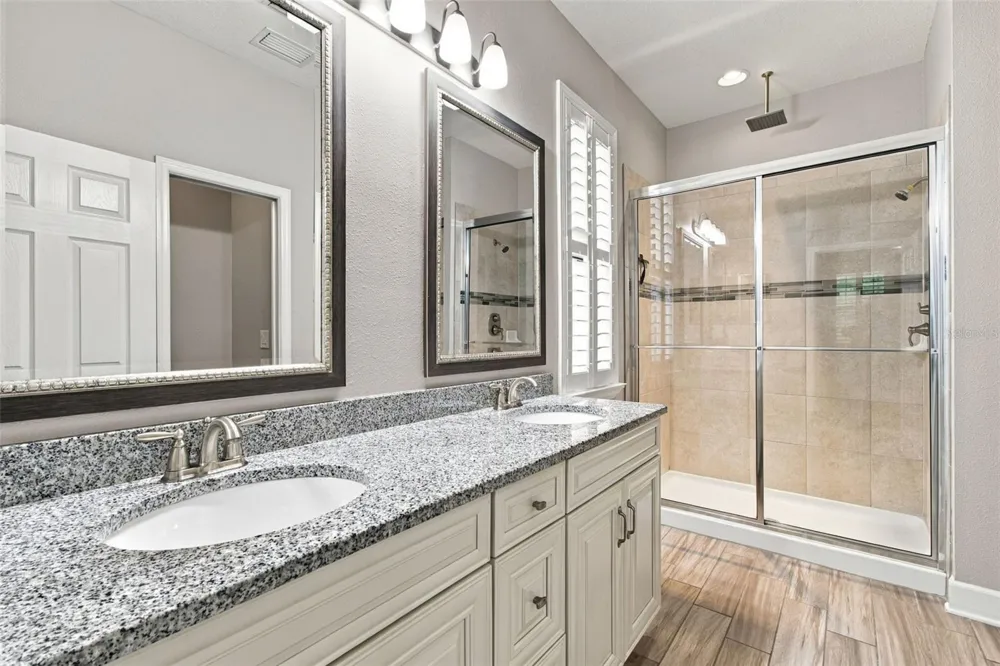 8021 WHITETAIL DEER WAY Tampa, FL 33635