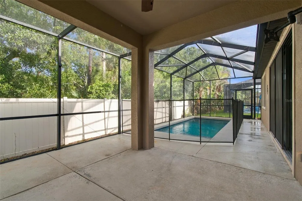 8021 WHITETAIL DEER WAY Tampa, FL 33635
