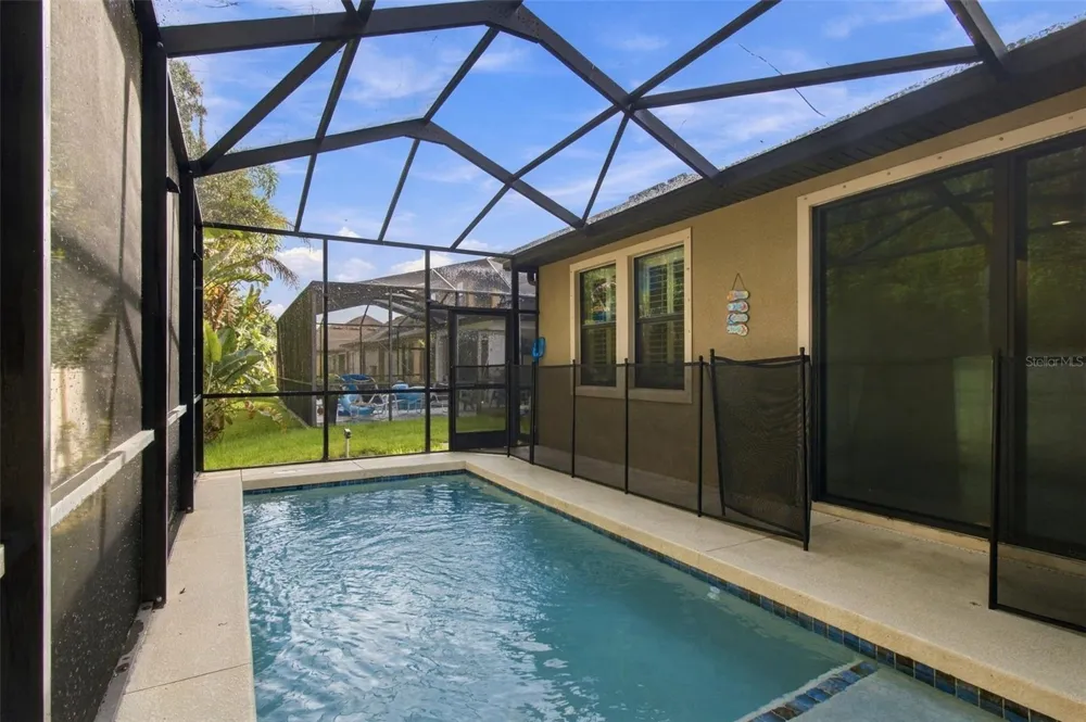 8021 WHITETAIL DEER WAY Tampa, FL 33635