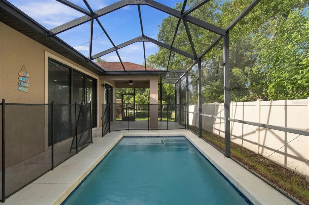 8021 WHITETAIL DEER WAY Tampa, FL 33635