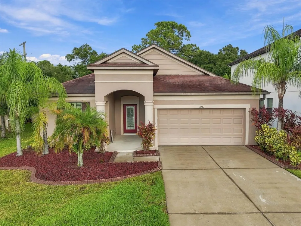 8021 WHITETAIL DEER WAY Tampa, FL 33635