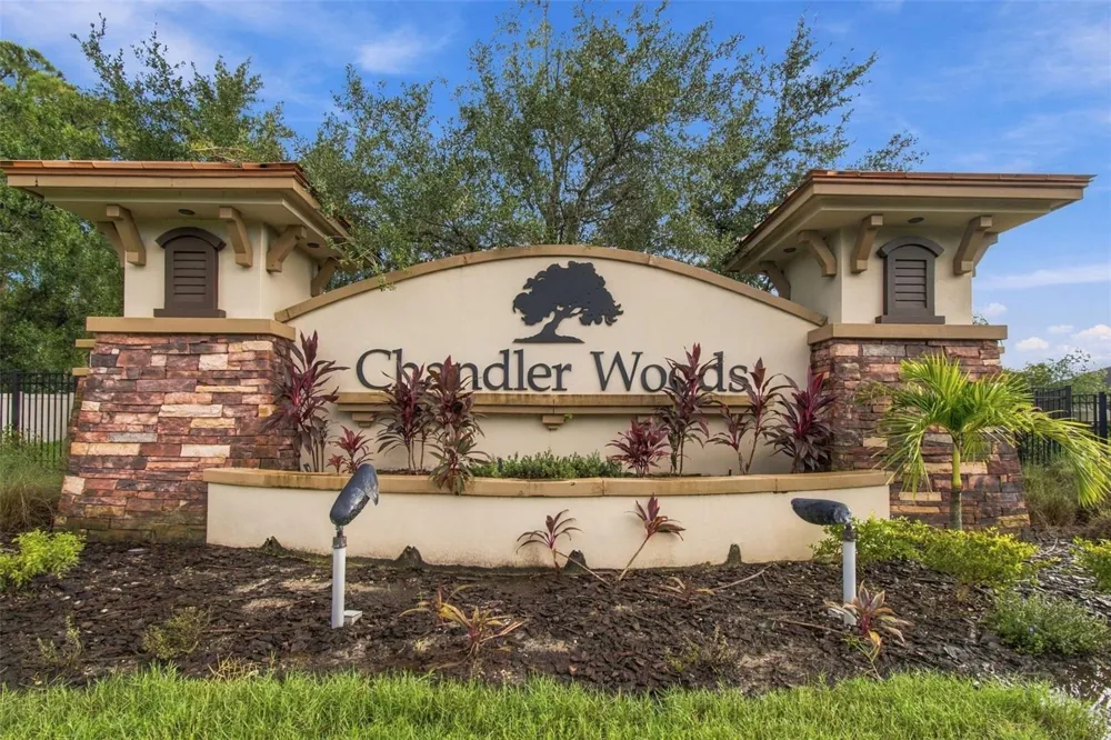 8021 WHITETAIL DEER WAY Tampa, FL 33635