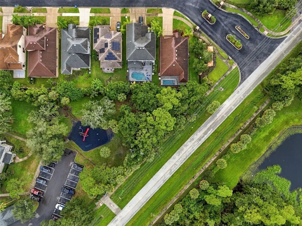 8021 WHITETAIL DEER WAY Tampa, FL 33635