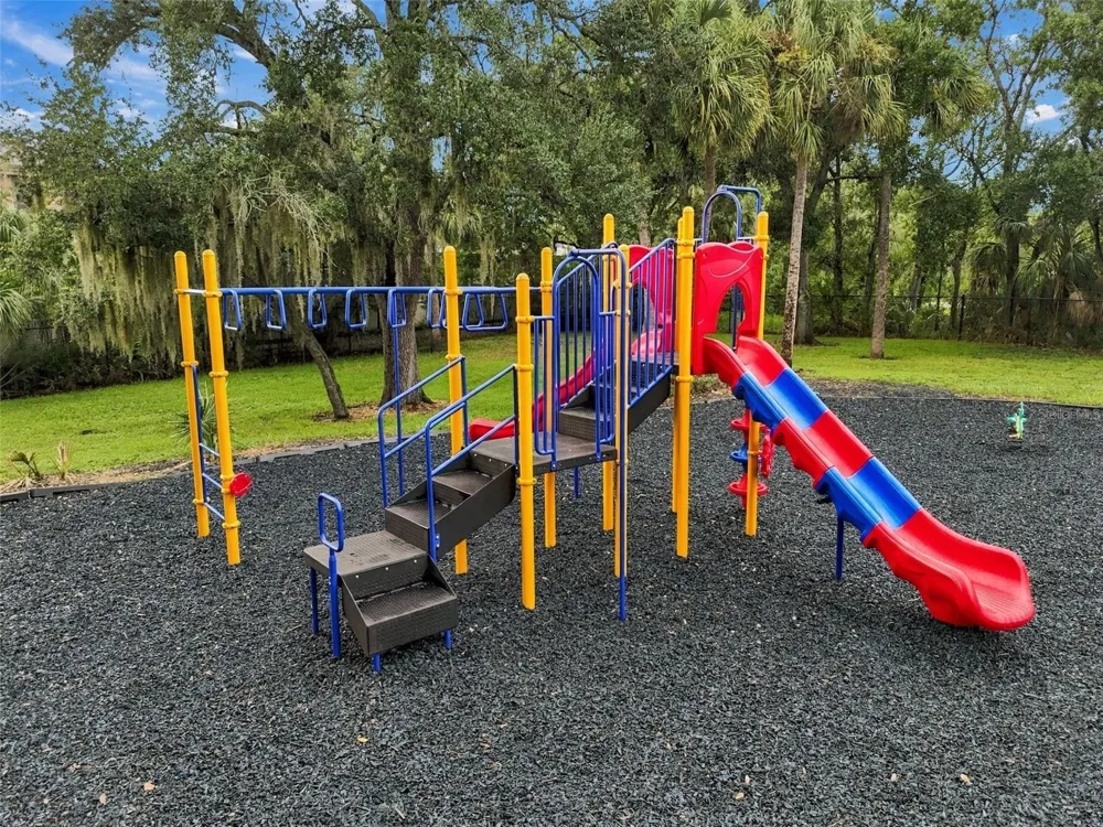 8021 WHITETAIL DEER WAY Tampa, FL 33635
