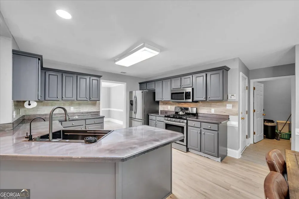 75 Paradise CT McDonough, GA 30252