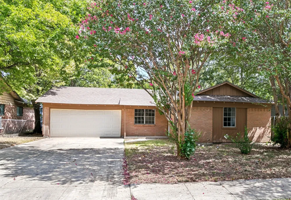 321 Christie Avenue Everman, TX 76140