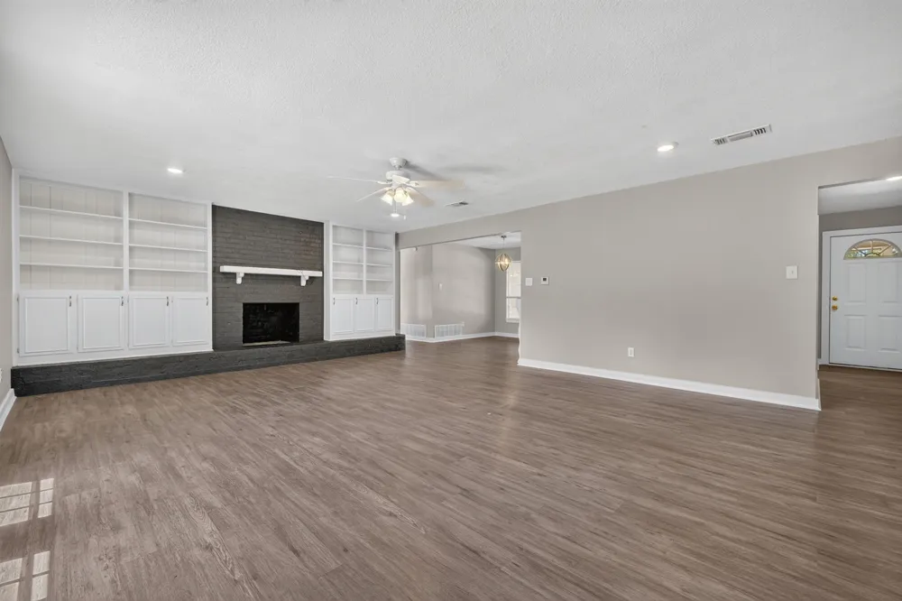 303 32nd Street Mineral Wells, TX 76067