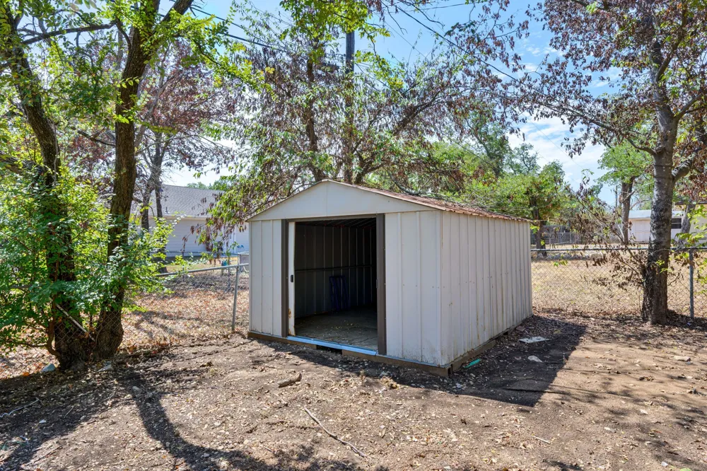 303 32nd Street Mineral Wells, TX 76067