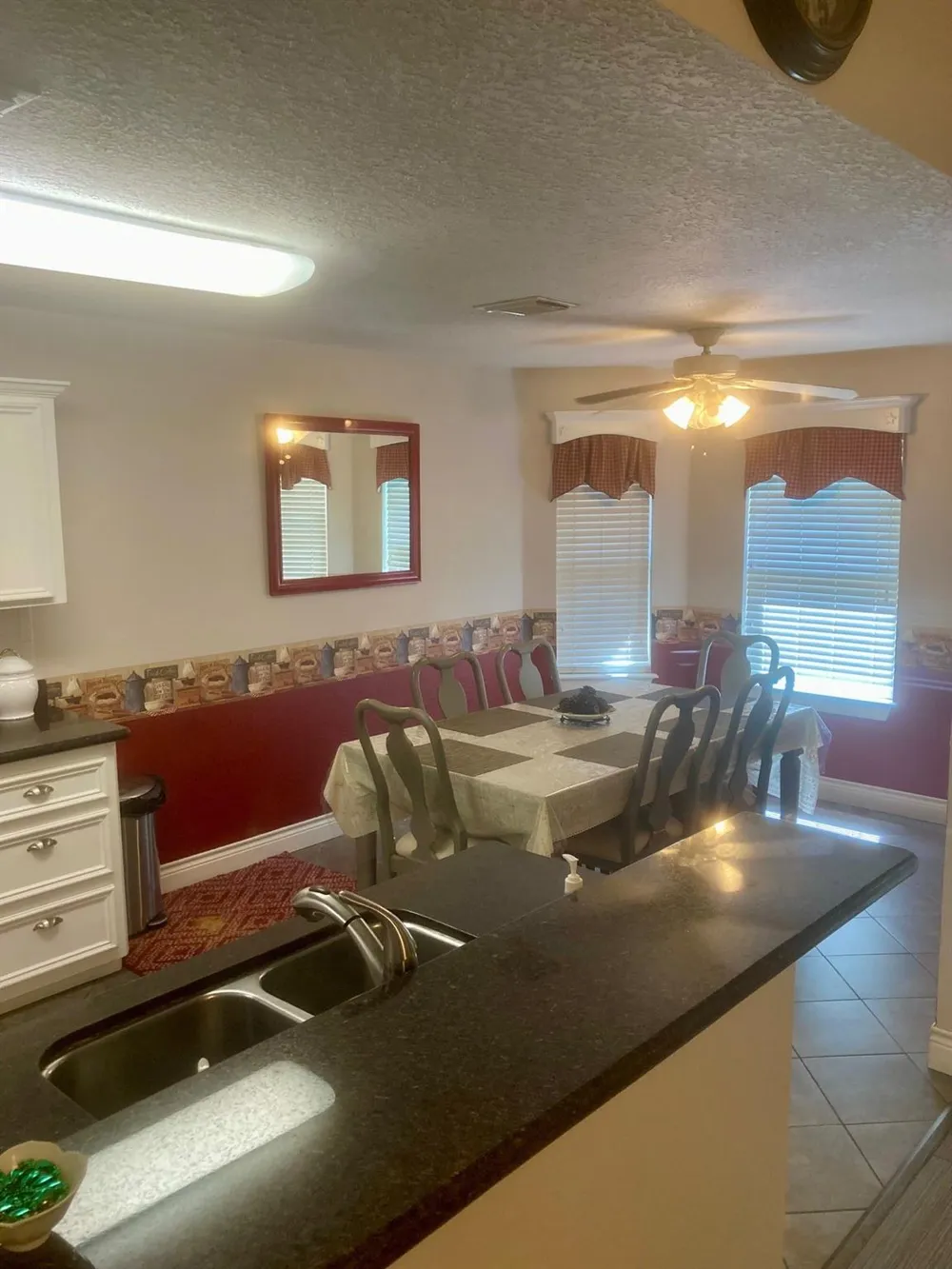 10 Clara Barton Galveston, TX 77551