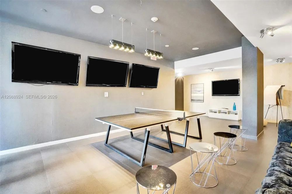 2100 Park Ave #310 Miami Beach, FL 33139