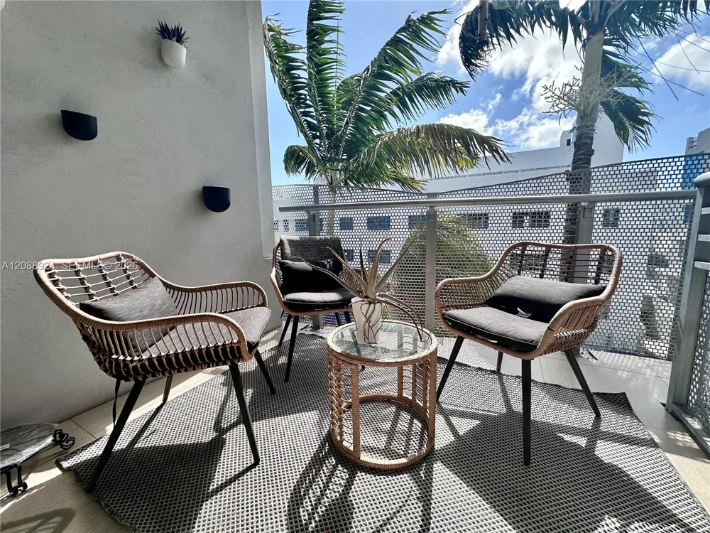 2100 Park Ave #310 Miami Beach, FL 33139