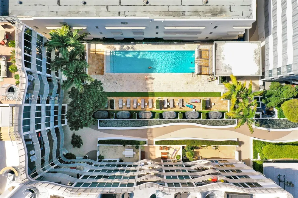 2100 Park Ave #310 Miami Beach, FL 33139