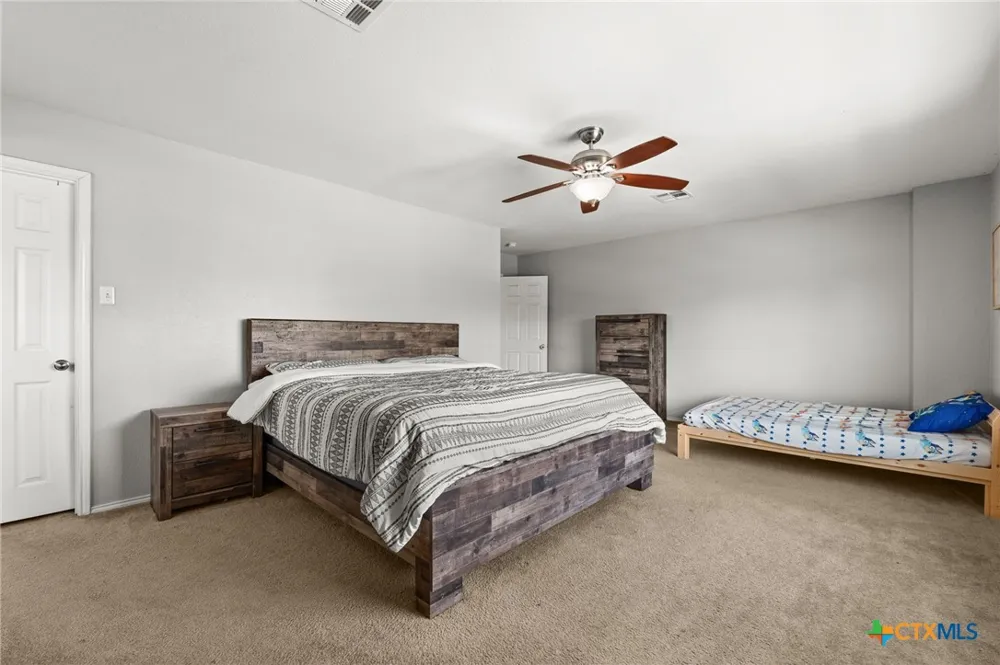 504 E Little Dipper Killeen, TX 76542