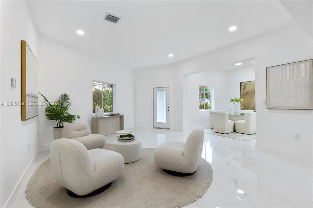 1001 NE 82nd St Miami, FL 33138