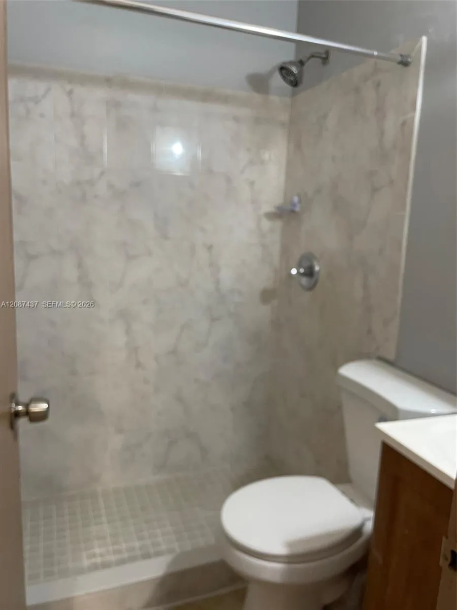 951 SW 9th St #1 Miami, FL 33130