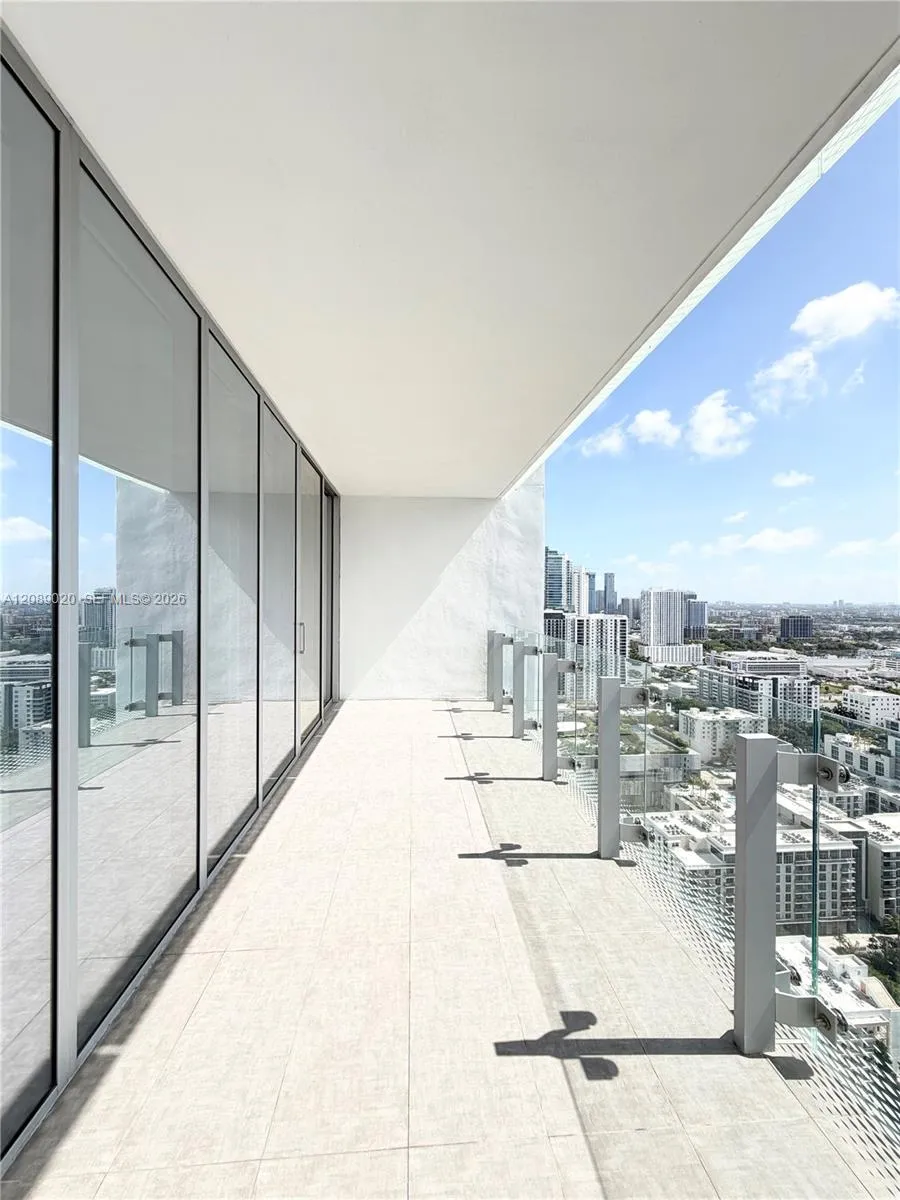 700 NE 26th Ter #2406 Miami, FL 33137