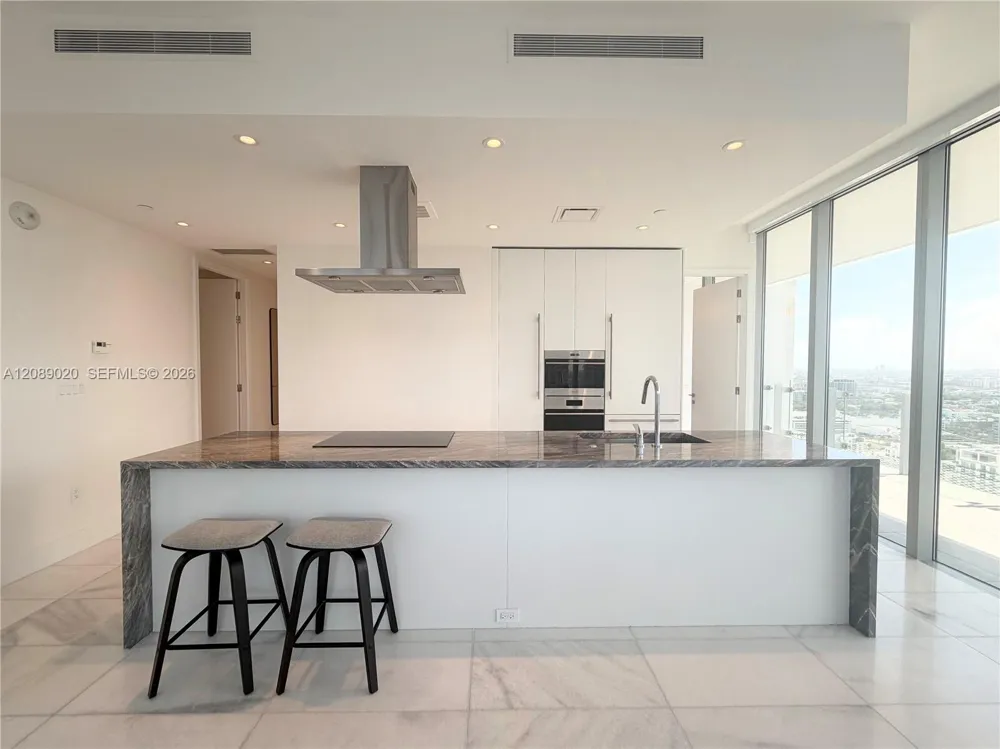 700 NE 26th Ter #2406 Miami, FL 33137