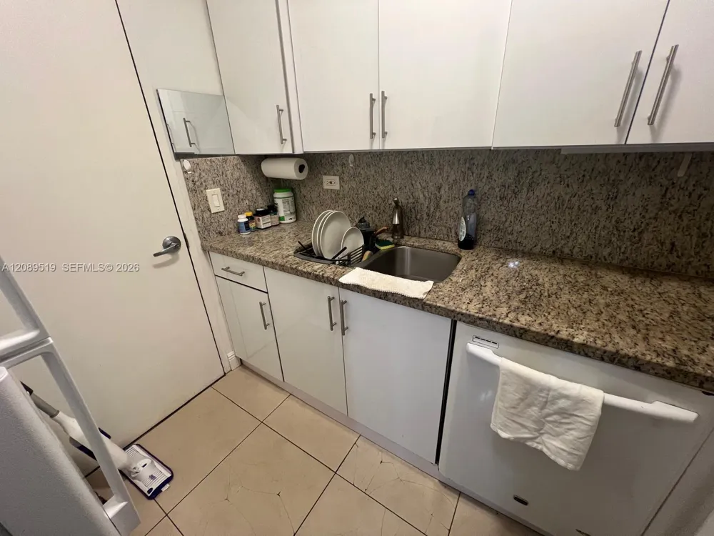 7441 Wayne Ave #3O Miami Beach, FL 33141