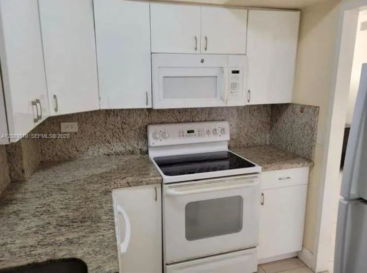 7441 Wayne Ave #3O Miami Beach, FL 33141