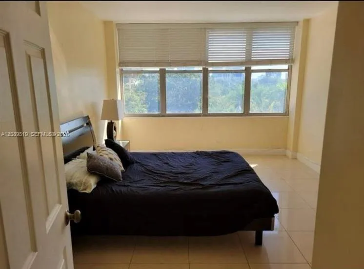7441 Wayne Ave #3O Miami Beach, FL 33141