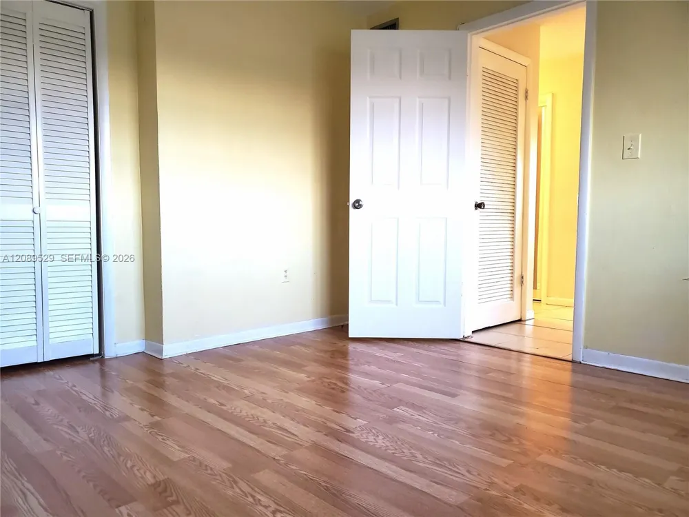 10904 SW 2nd St #1R Sweetwater, FL 33174