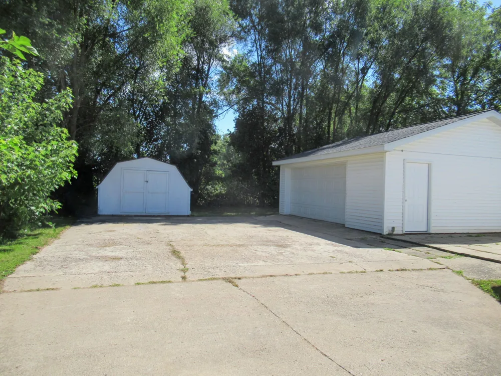 1018 Mingo Street Albion, MI 49224