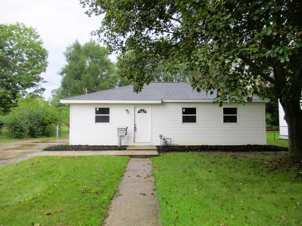 1018 Mingo Street Albion, MI 49224