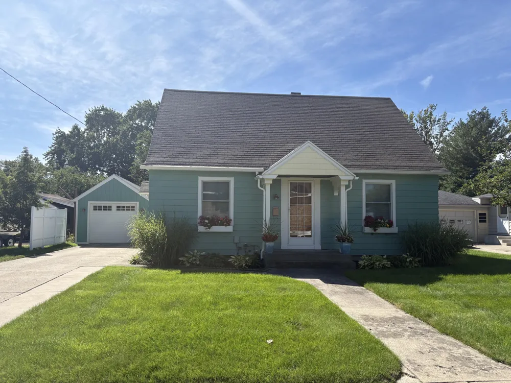 114 W Exchange Street Spring Lake Village, MI 49456