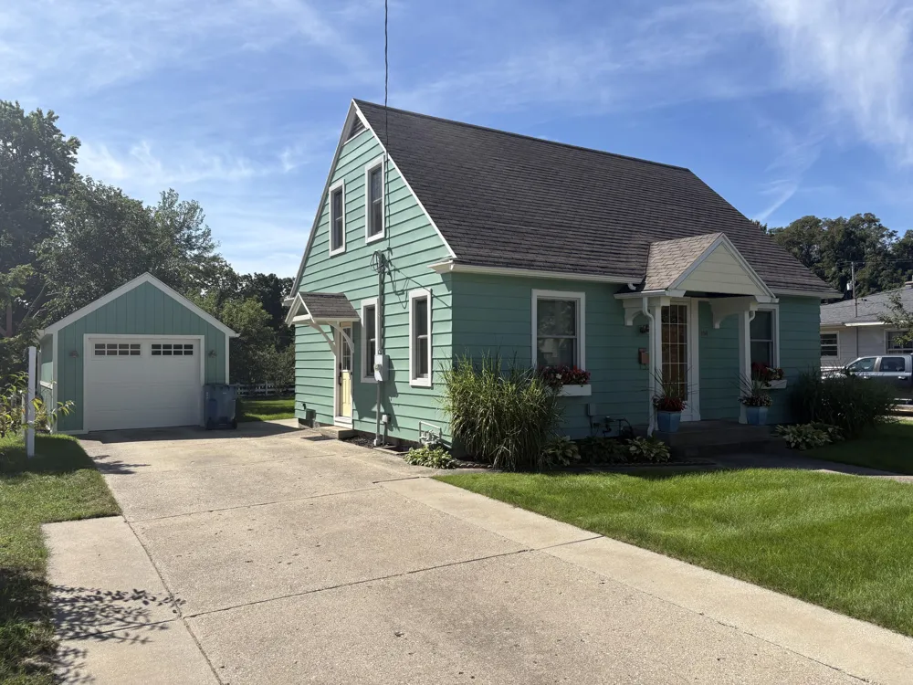 114 W Exchange Street Spring Lake Village, MI 49456